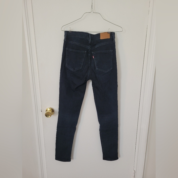 Levi's 311 Shaping Skinny Jean, size 26 - Picture 6 of 6